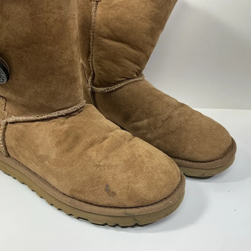 UGG Bailey Button Classic Boots Women Sz 5 Chestnut Brown Suede Leather Faux Fur